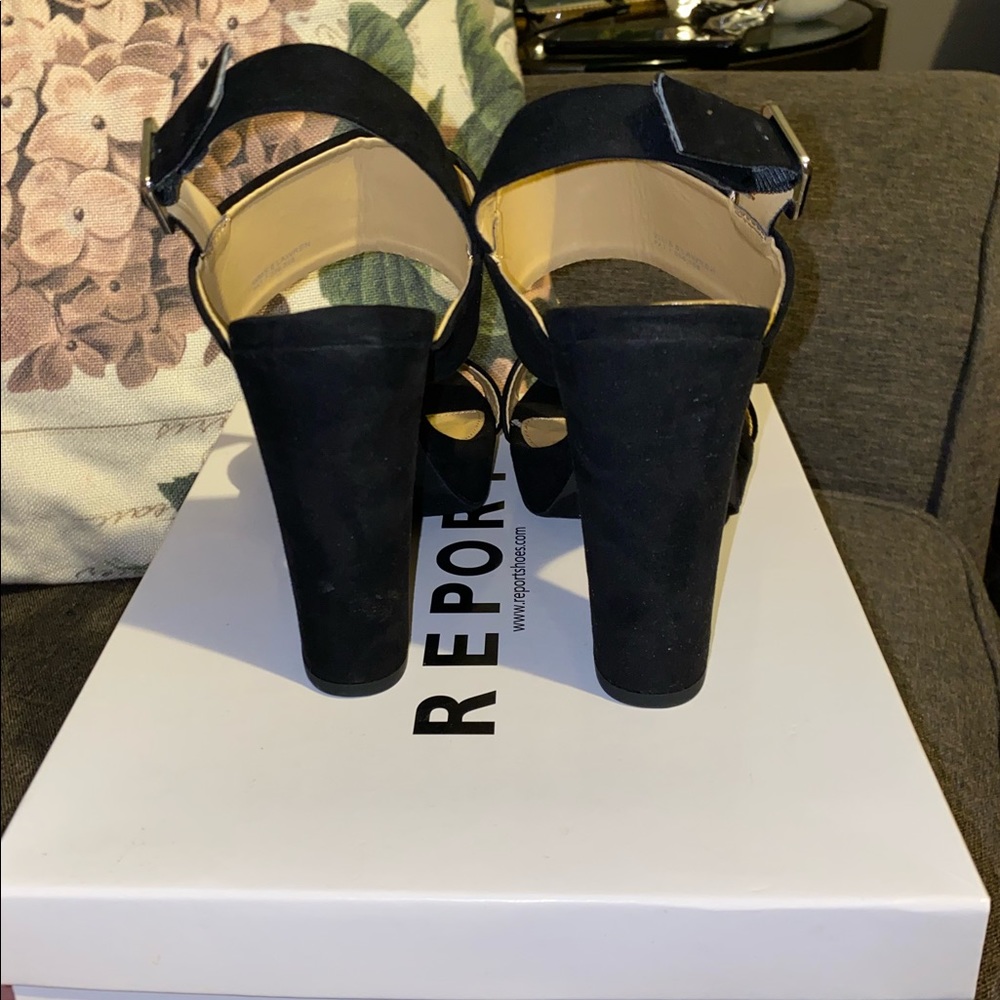 Heels - Picture 3 of 3